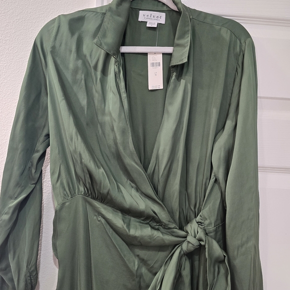 Velvet by Graham & Spencer Olive Wrap Midi Dress - Picture 2 of 4